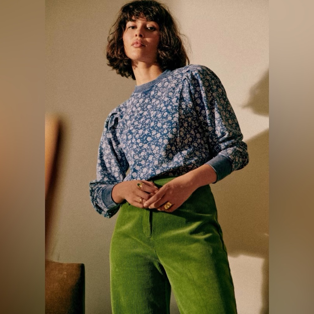 NWT Sézane Alexa Sweatshirt in Blue Flowers - Picture 2 of 8